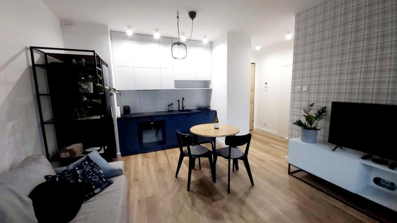 Apartament Zajezdnia Wrzeszcz Gdańsk Exterior foto